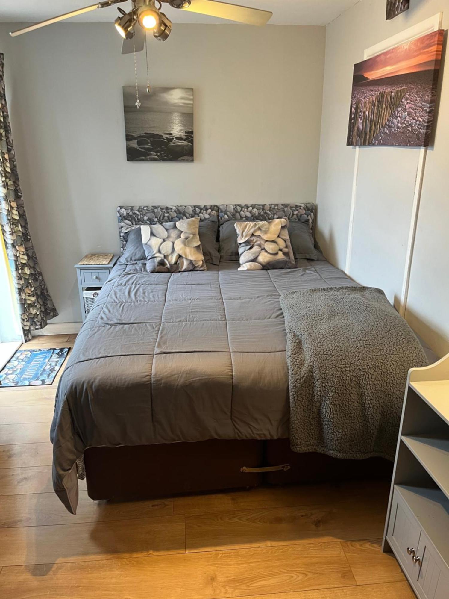 Cove Cott Guest Accommodation Warsash ภายนอก รูปภาพ